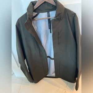 Lululemon Men’s Olive Green Jacket